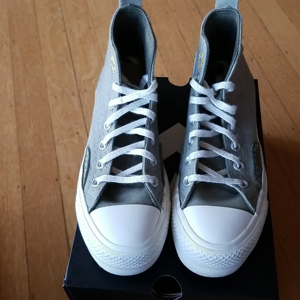 Converse Chuck Taylor All Star Lift Platform Autumn Embroidery Shoes. Size 5.5 - Picture 2 of 12